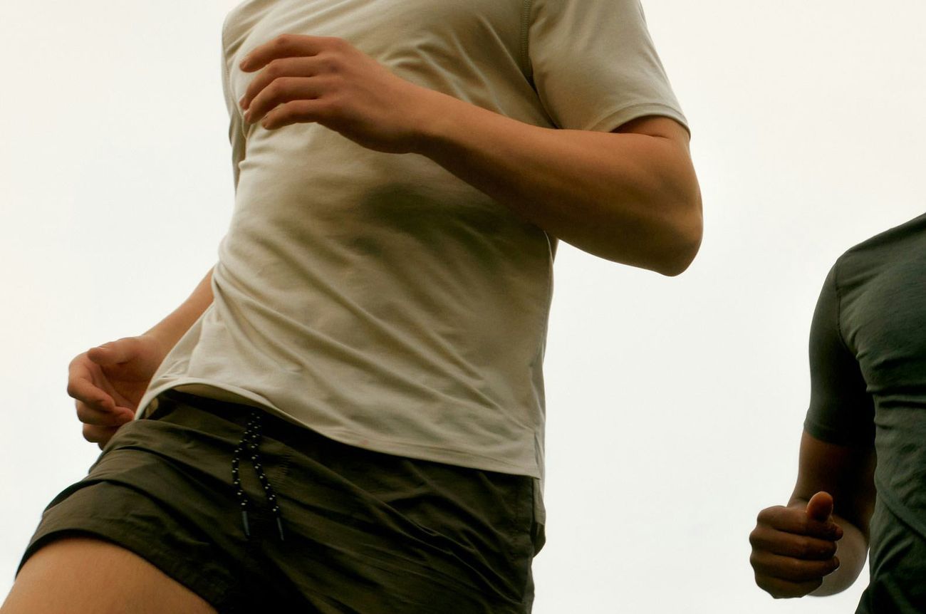 Coureurs en tenue sportswear